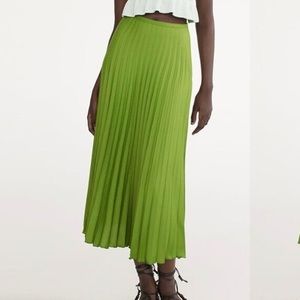 ZARA | satin green pleated maxi skirt